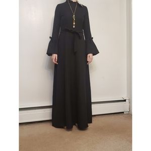 Black Crew Neck Crepe Dress